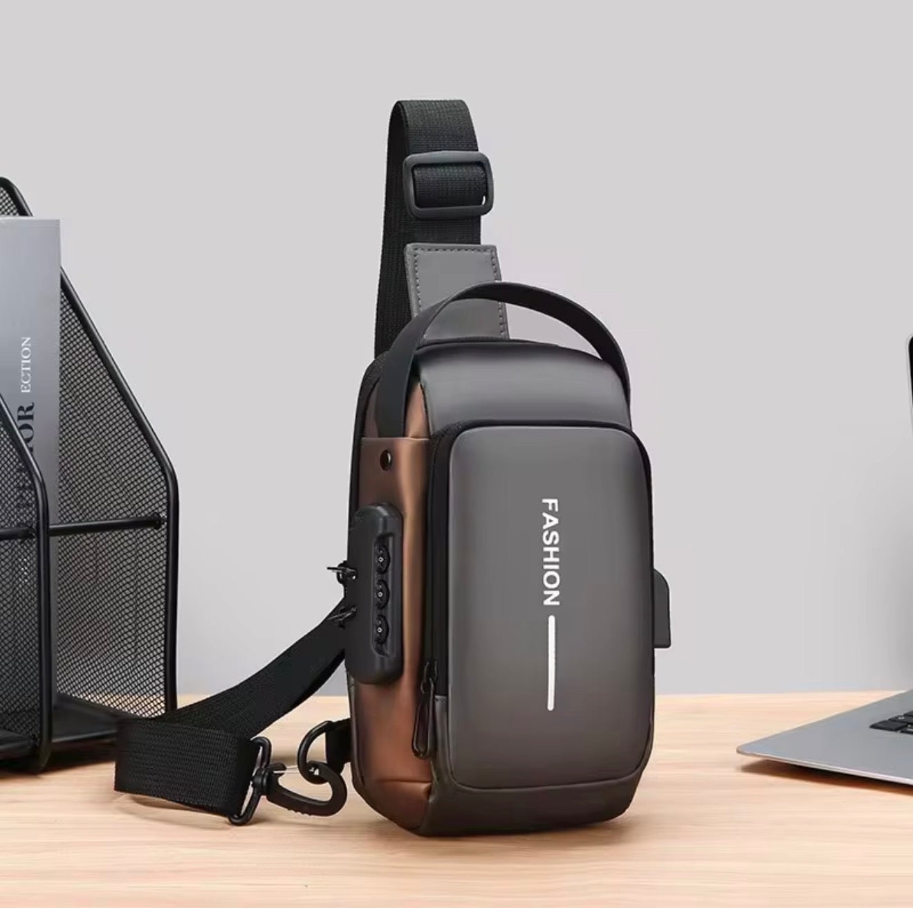 Antidiefstal Rugzak met USB-oplaadpoort | Waterafstotend & Veilig